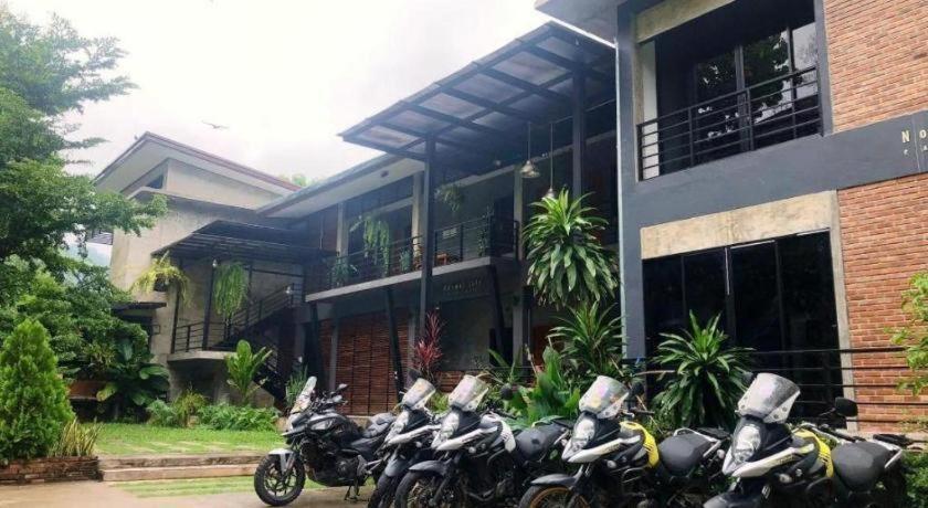 Palmhouse Hotel Mae Hong Son Exterior photo